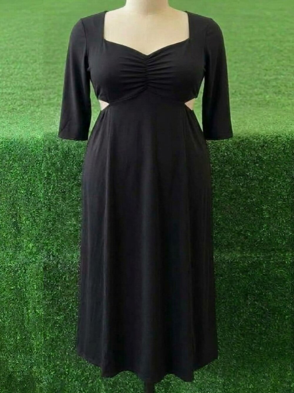 Torrid Plus Size 3 3X Black Maxi Dress Ruched Sweetheart Neck Cutout 3/4 Sleeve